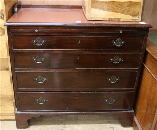 A George III mahogany chest of drawers W.95cm